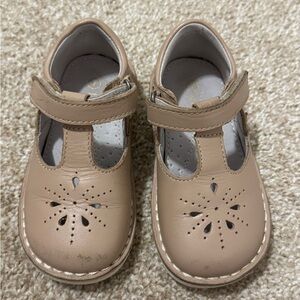 L’Amour t-strap dress shoes size 7